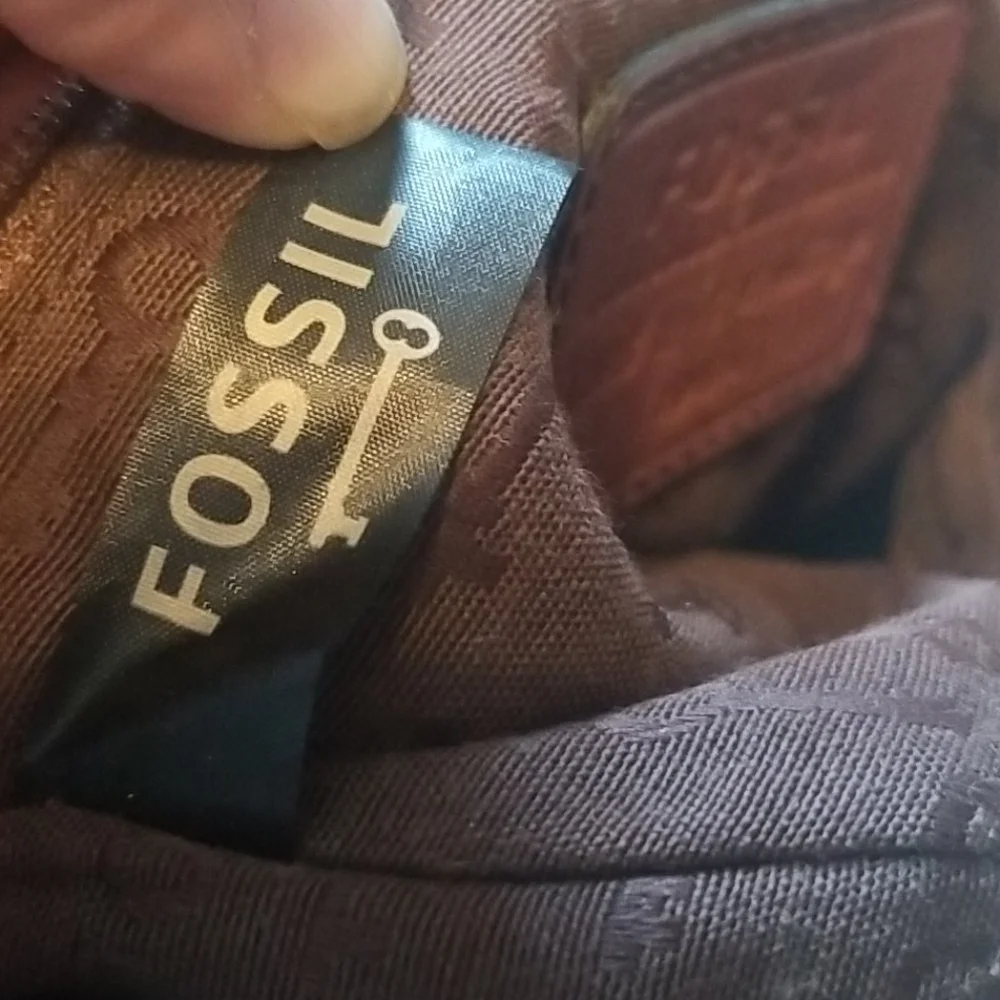 CLOSEOUT SALE FOSSIL (VRI) Vintage Reissue Messenger Satchel - Picture 12 of 15